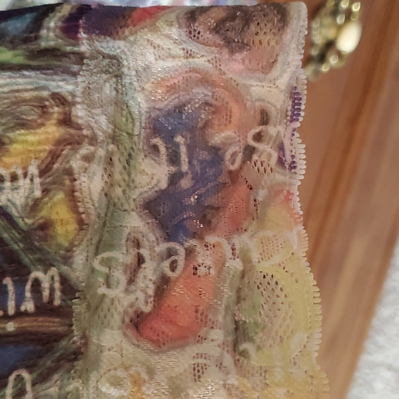 Fun Blouse - Picture 3 of 5